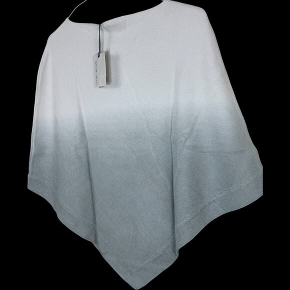Barefoot‎ Dreams CozyChic Ultra Lite Ocean Breeze Poncho Waterfall One Size NWT - Picture 11 of 15